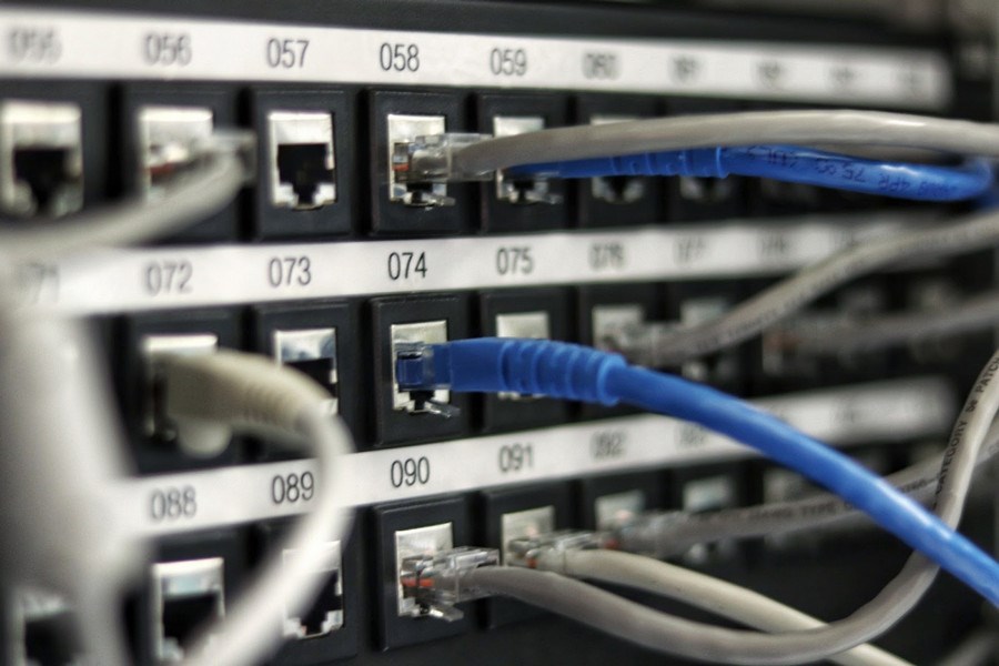 IPv4 Vs IPv6: A Comprehensive Guide to Internet Protocols lan stock image