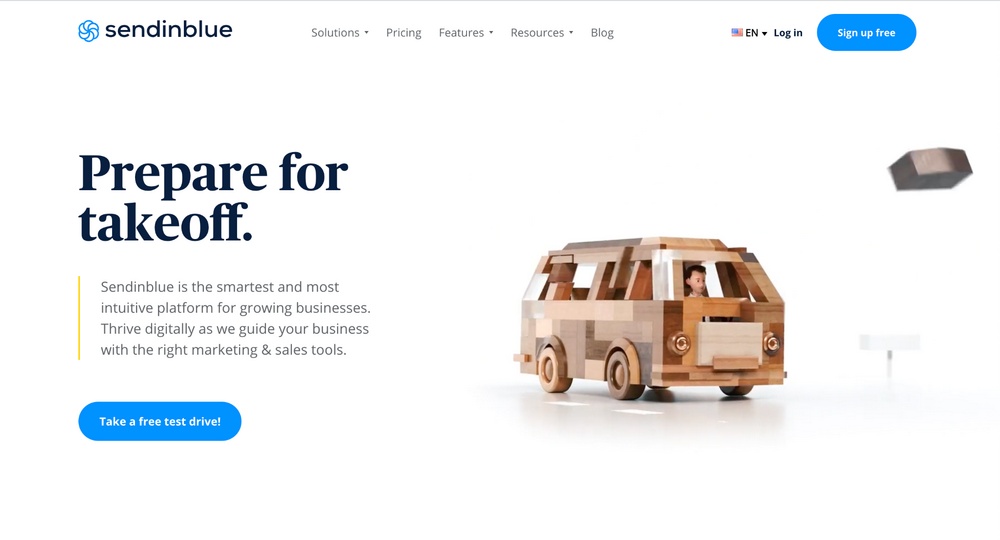 WordPress Newsletters: 9 Effective Plugins + How To Guide SendinBlue homepage